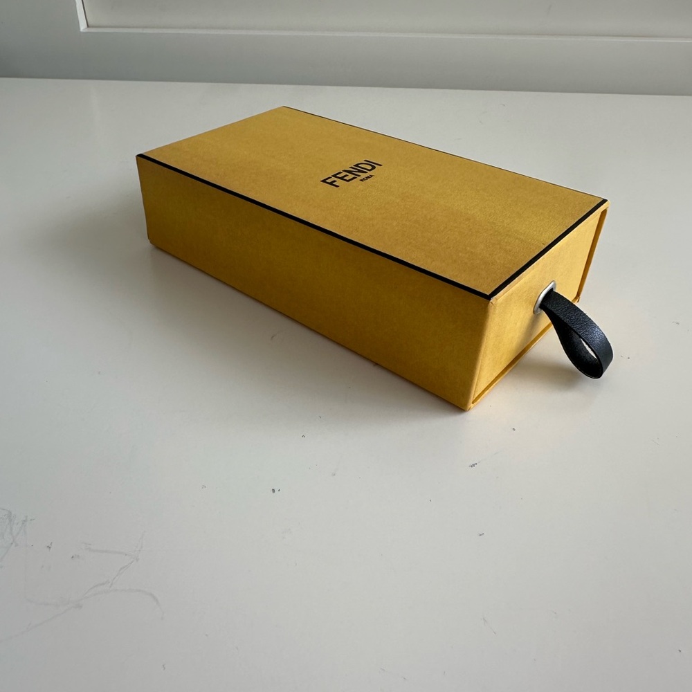 Fendi Pull Tab Box - Picture 8 of 8